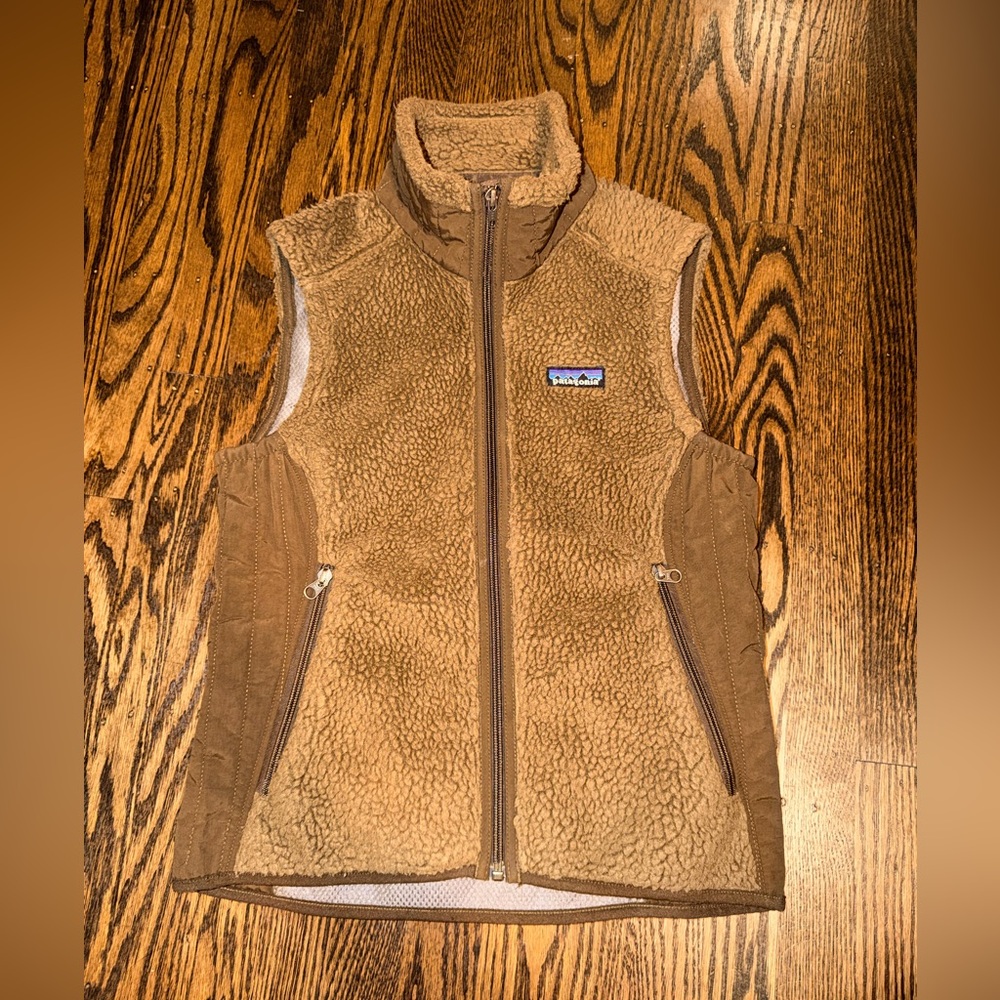 Patagonia Brown retro pike teddy bear Fleece Vest small